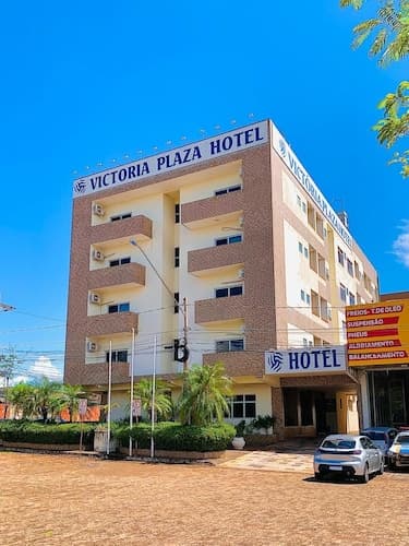 Victoria Plaza Hotel