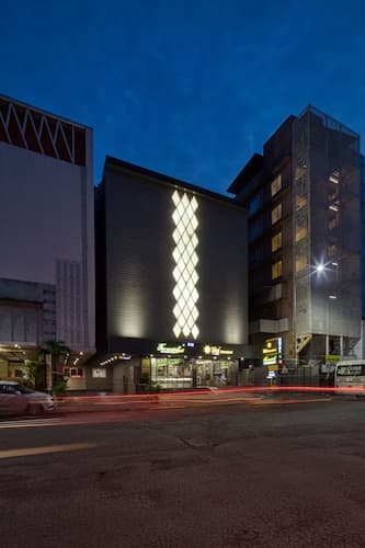 Hotel Sifat International