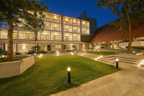 Signature Club Resort