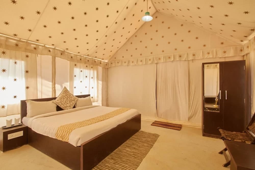 Savi Camps