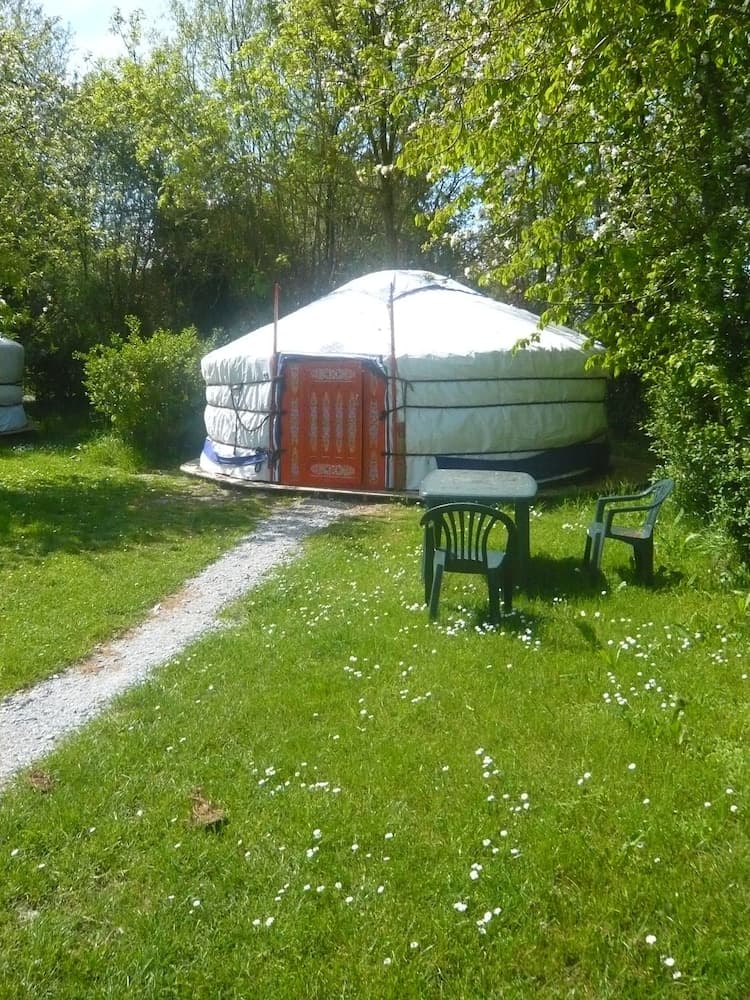 Le Village Insolite