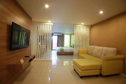 Pintree Service Apartment Pattaya