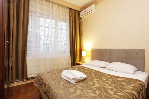 Mete Apartments