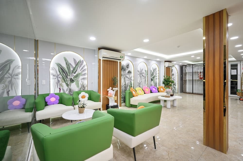 Camila Airport Hotel