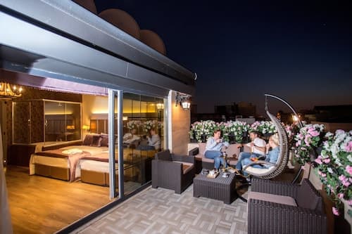 Bonne Sante Hotel