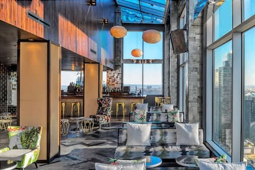 DoubleTree by Hilton New York Times Square West