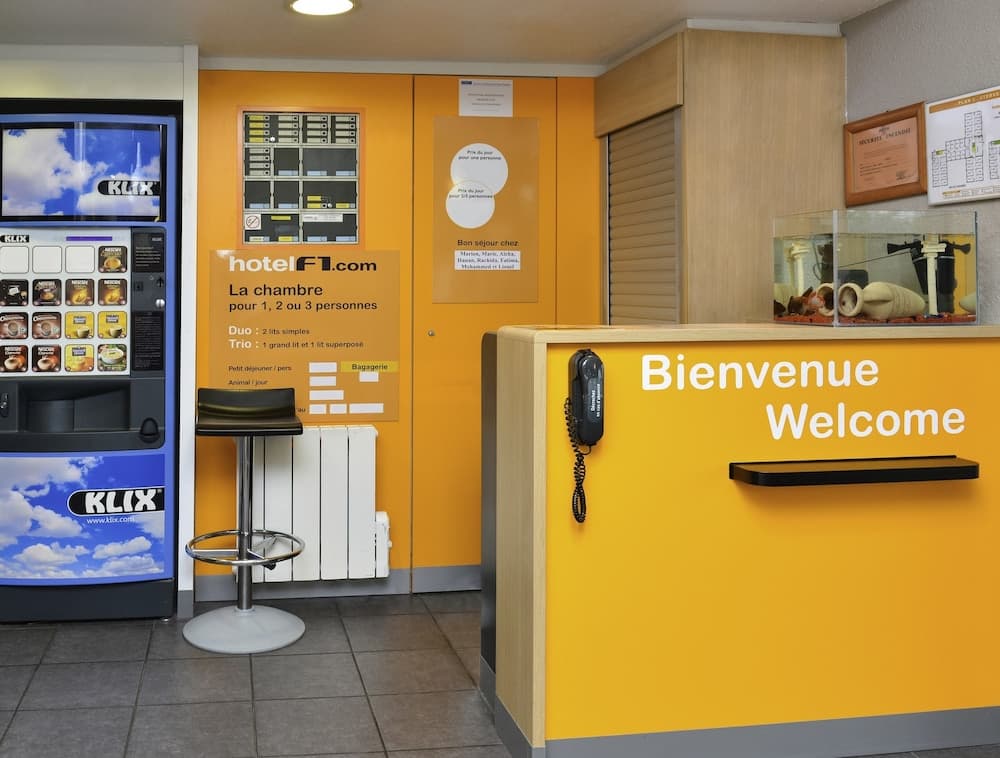 hotelF1 Evreux Sud