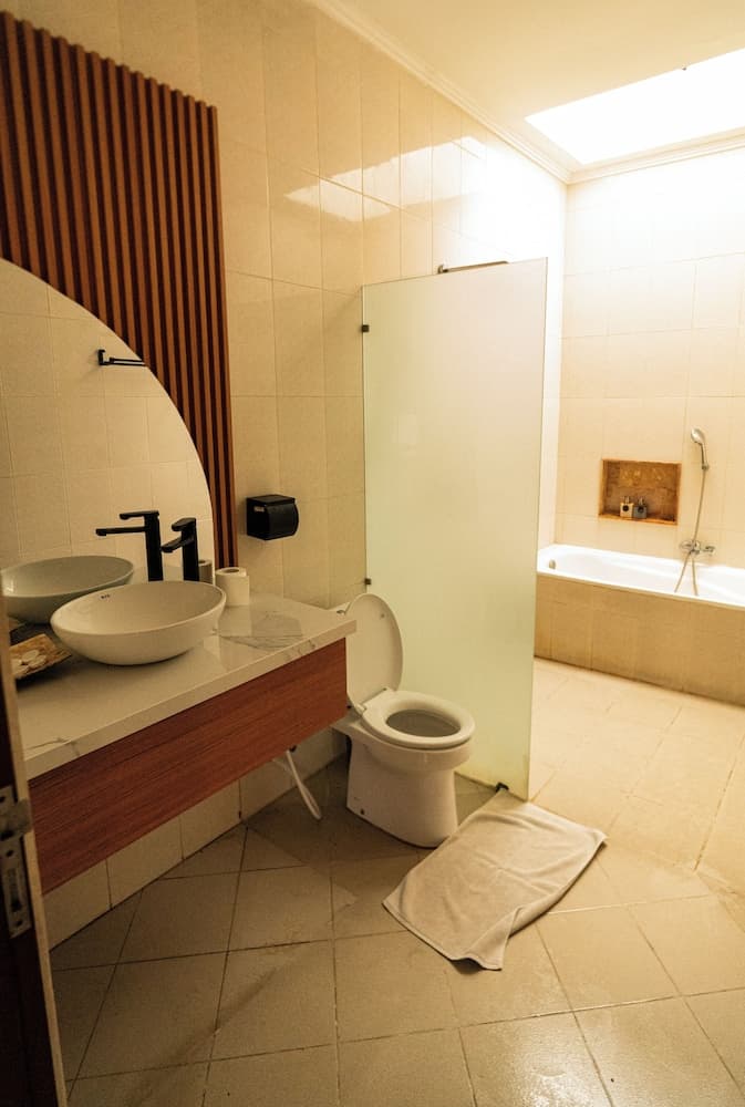 Villa Tepi Sungai