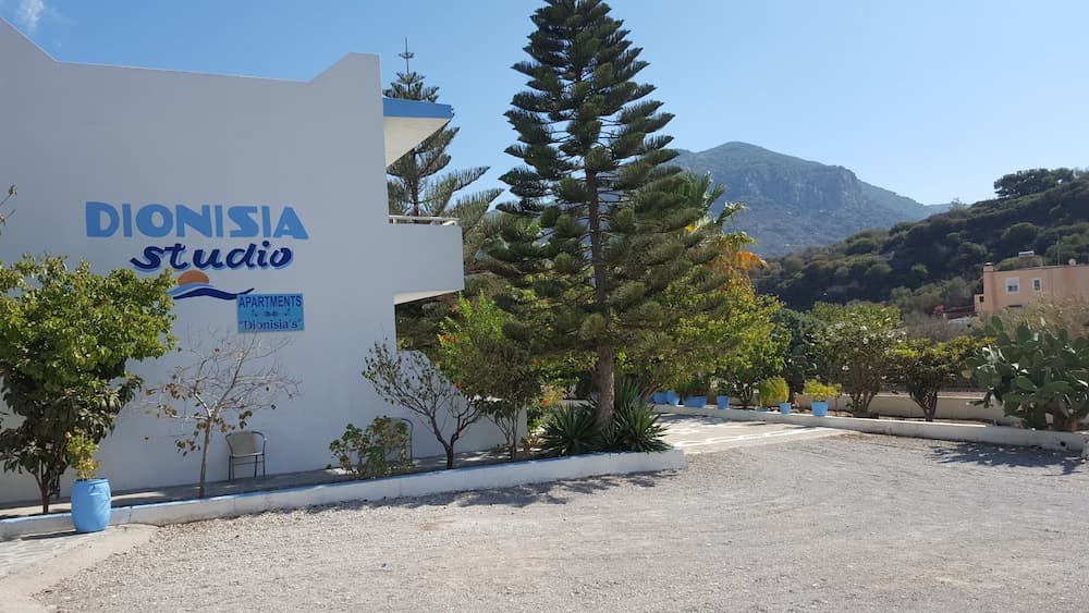 Dionysia Apartments