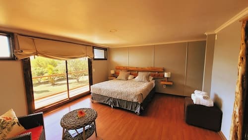 Hotel Uka Mana