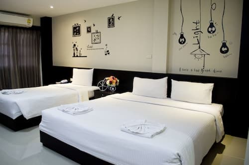 S2 Hotel