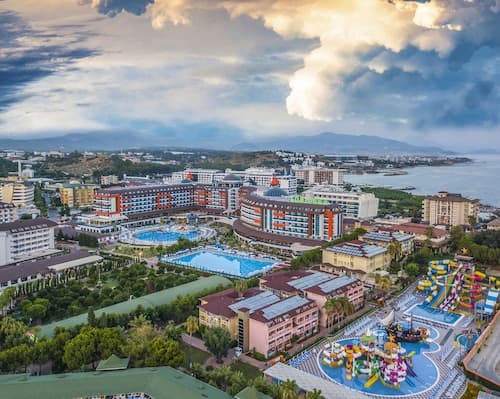Lonicera Resort & Spa Hotel