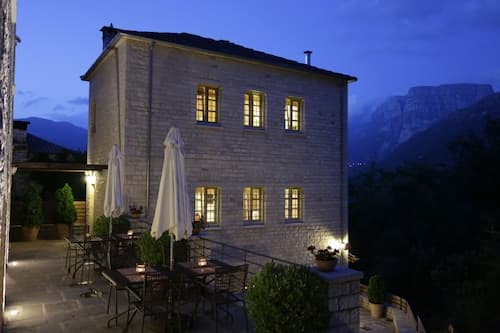 Gamila Rocks Mountain Hotel