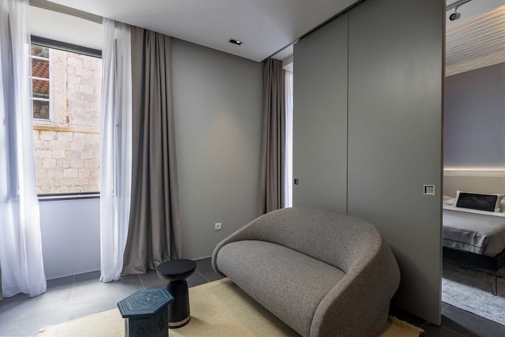 Apartments & Rooms Lejletul
