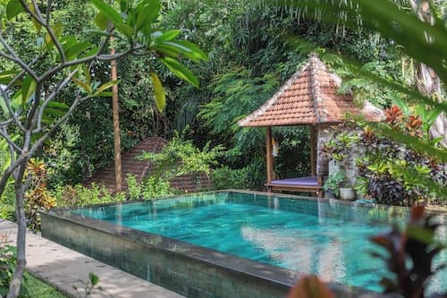Sari Bamboo Villas