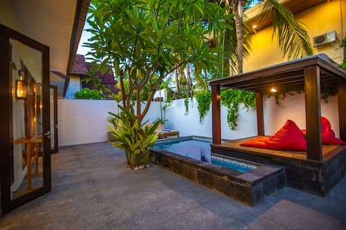 Gili Sands Hotel & Bar