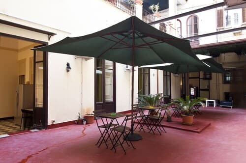 Mamamia Hostel and Guesthouse
