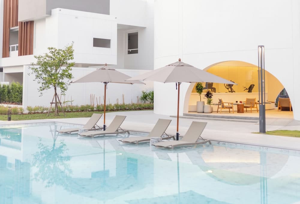 Veranda Pool Suite