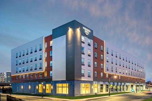 Homewood Suites by Hilton Boston Logan Airport Chelsea