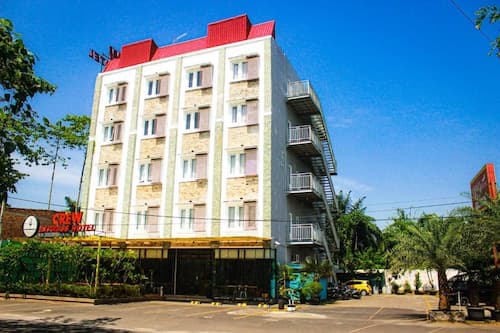Crew Express Hotel