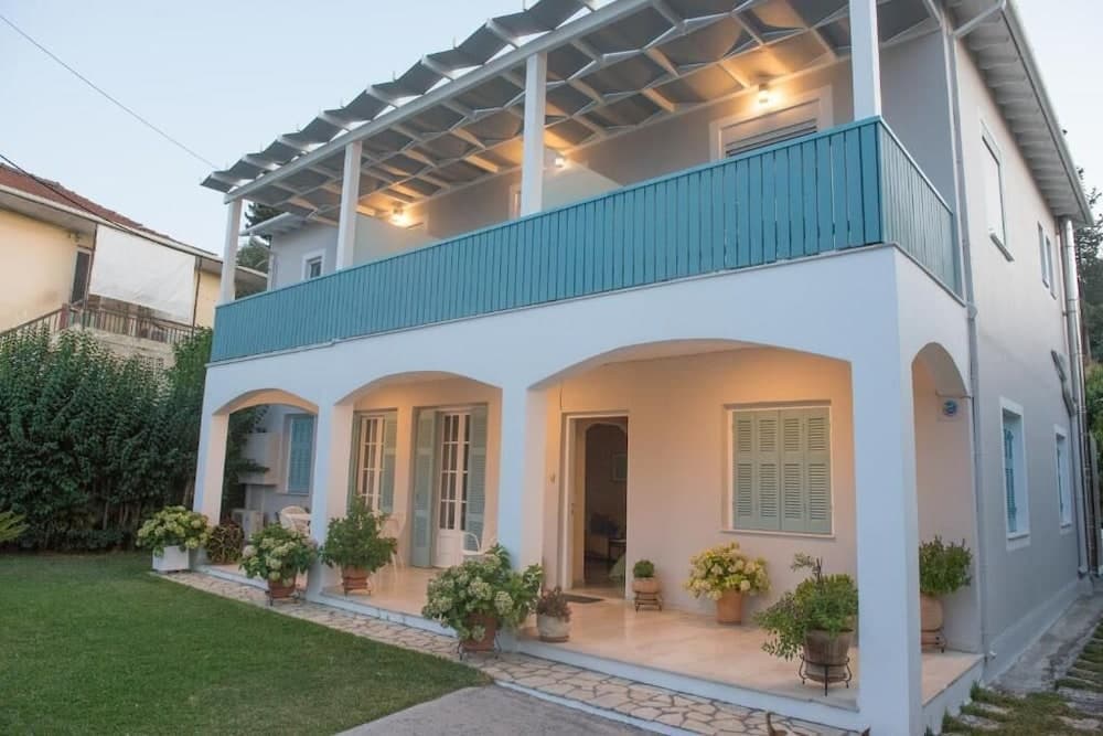 Tsonas apartments