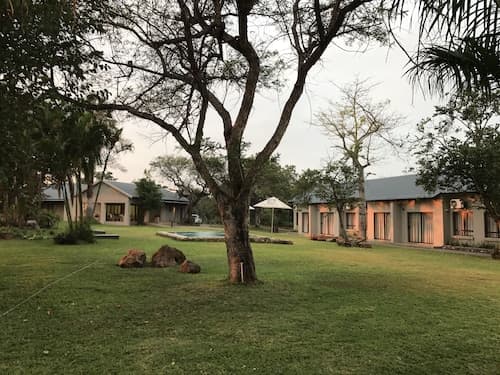 Hamiltons Lodge & Restaurant