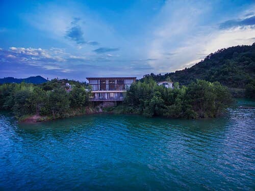 Fishman homestay