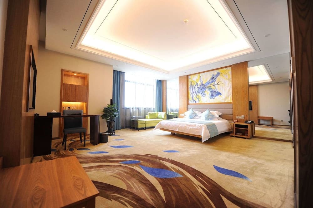 Ramada by Wyndham Taixing