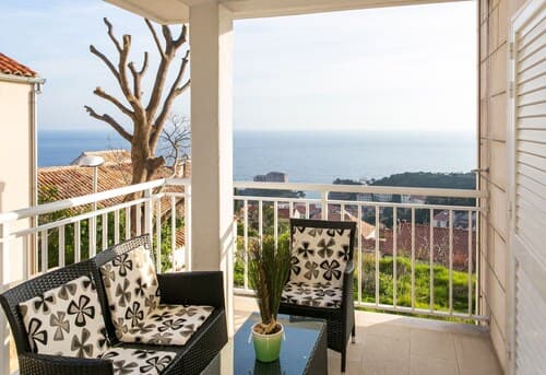 Apartments Carmelitta