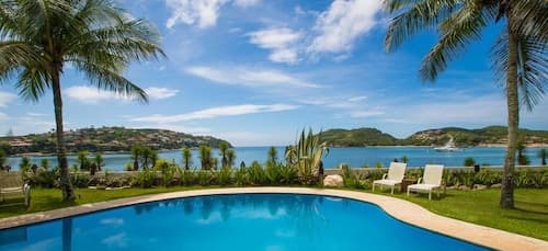 Villa Raphael