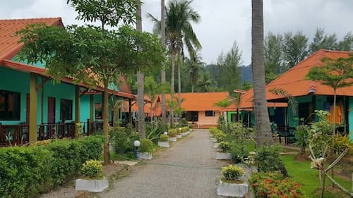 Lanta L.D. Beach Bungalows