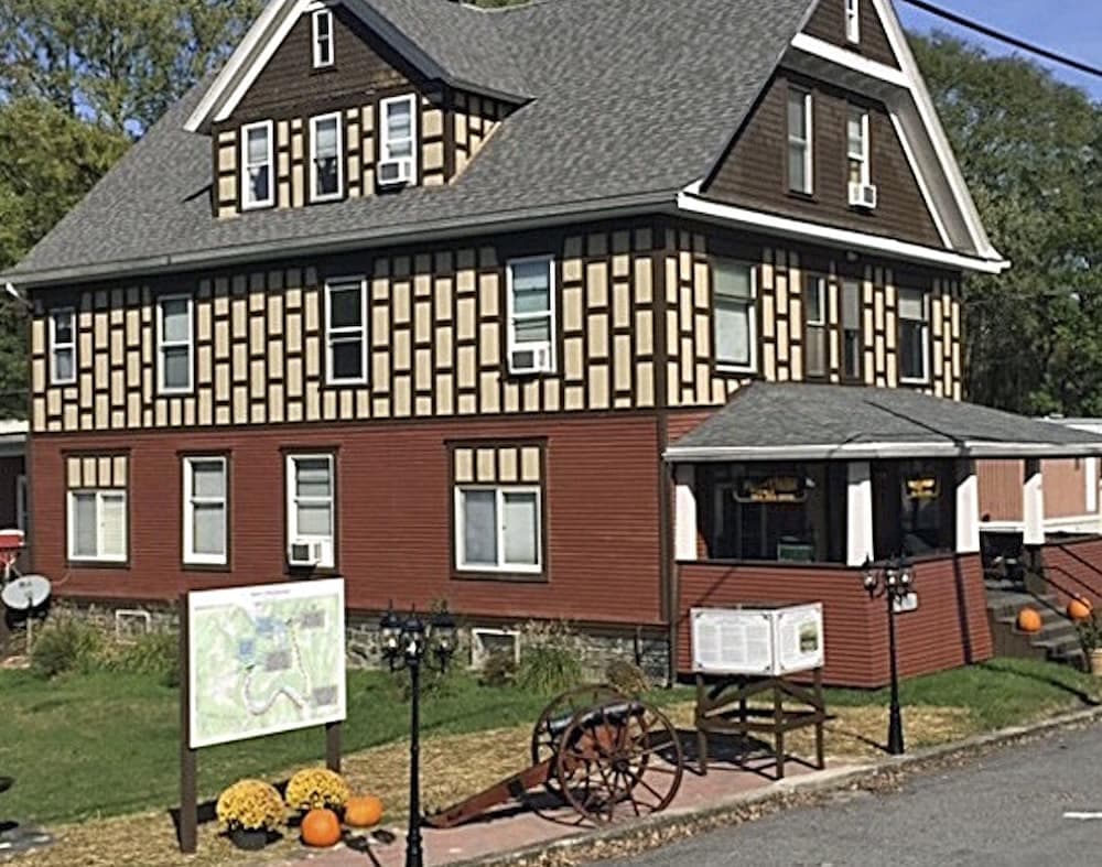 River House Lodge