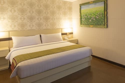 Grand Puri Saron Yogyakarta