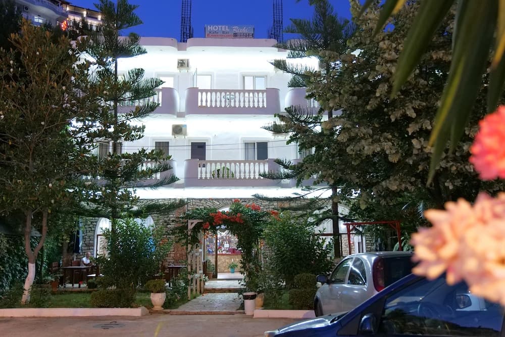 Hotel Rixhi