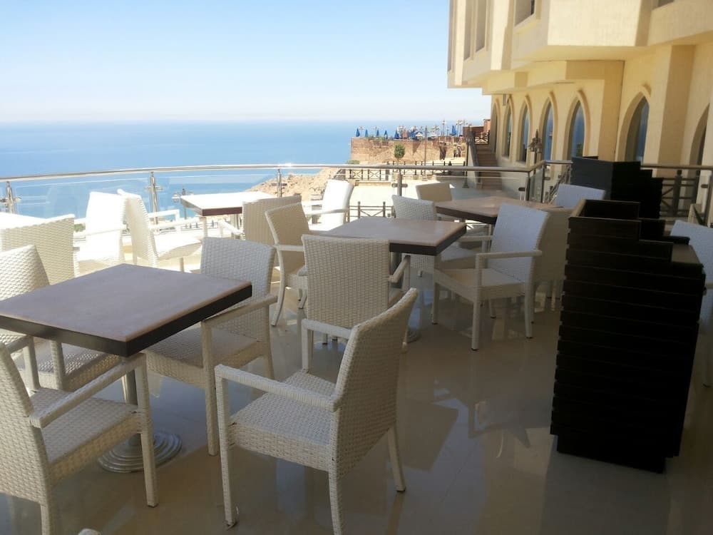 El Jabal Sokhna Hotel