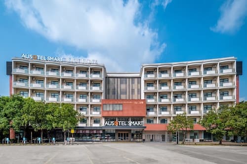 Ausotel Select Guangzhou Baiyun International Airport - Canton Fair courtesy shuttle bus from October 14 to November 4
