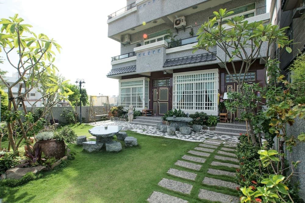 Moon Villa B&B