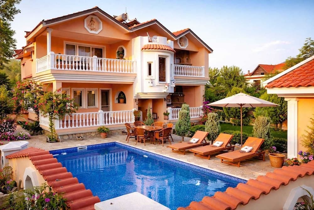Dalyan Palace