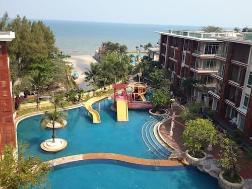 Beachfront Family Penthouse Hua Hin