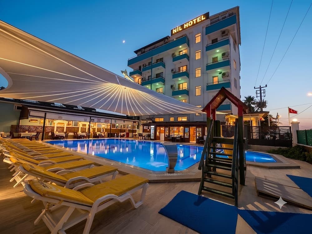 Nil Hotel