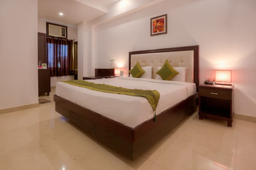Treebo Shivam Inn Near Singapore Mall