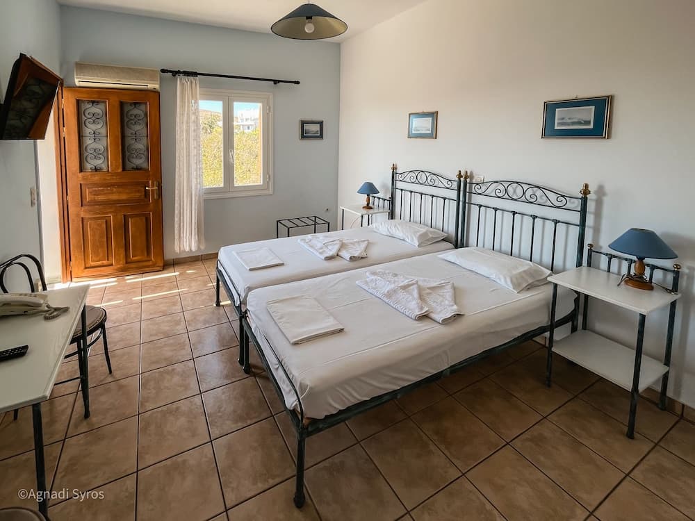 Agnadi Syros Beachfront Studios & Rooms
