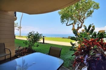 Kahana Reef 116 by RedAwning