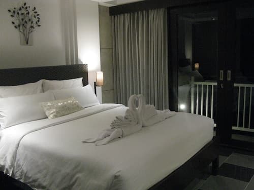 Anshel Hotel