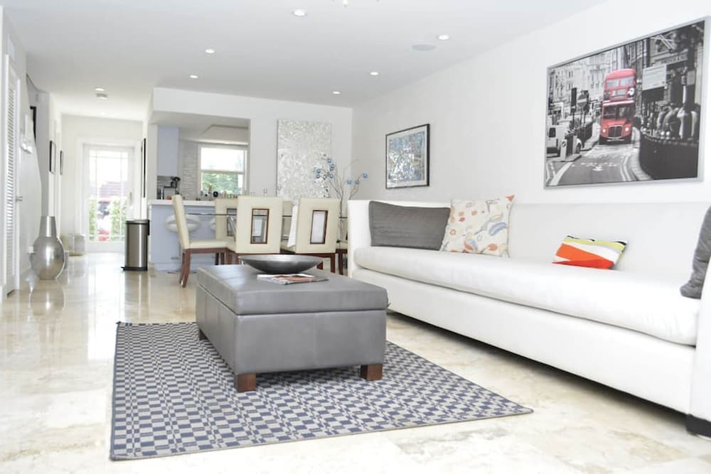 2 Bedroom Homes in North Miami by TMG