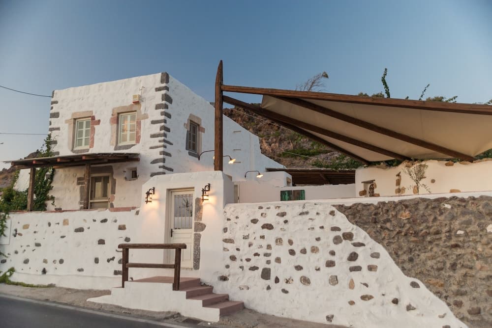 Anemos Houses