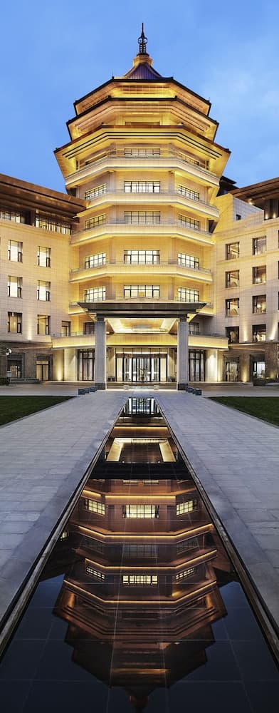 Ovation Seven-Cultivation Hotel