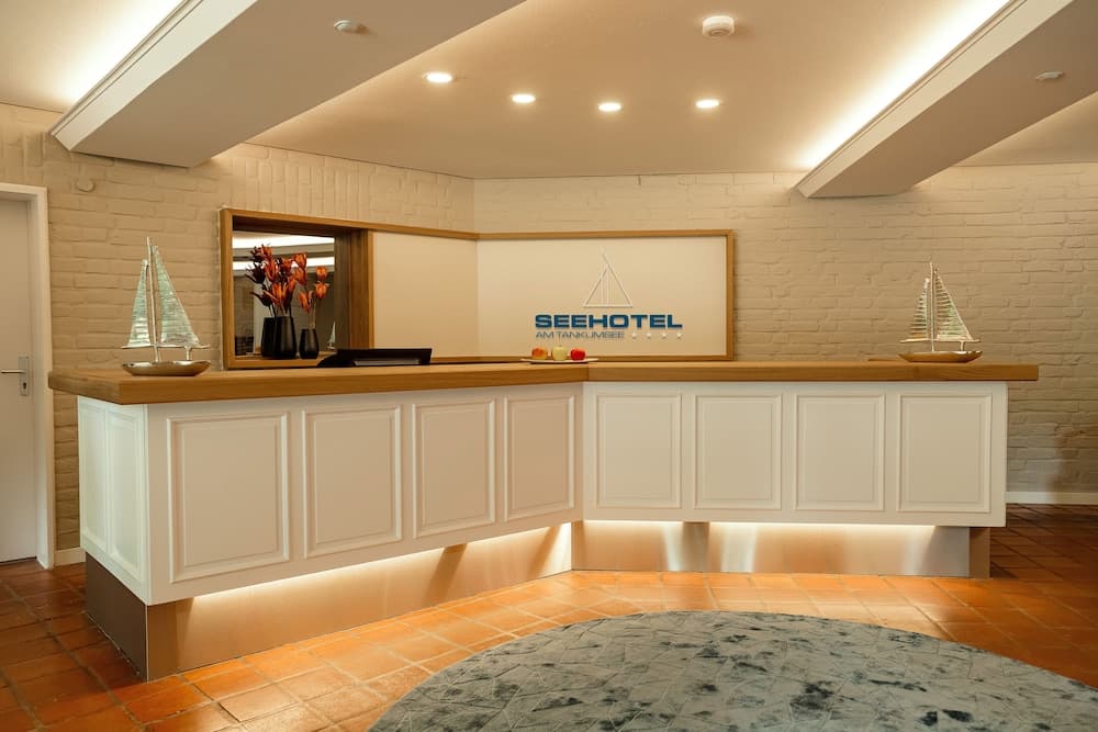 Seehotel am Tankumsee