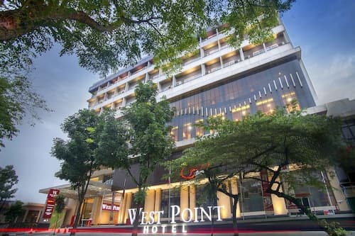West Point Hotel