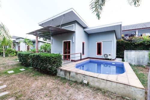 OYO 690 Bann Supansa Resort